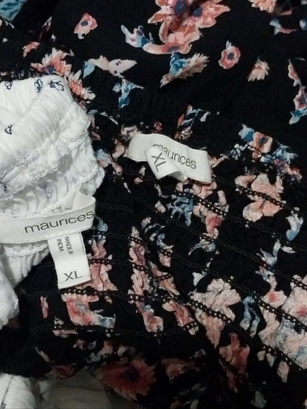 Maurices Floral Off-Shoulder Top Women Size XL Smocked Peplum Blouse White Black - Picture 12 of 13